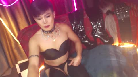 Snapshot of ur_dominatrix chatting on 02.14.26 MISS ANNA online show from 02.14.26