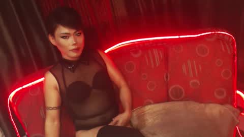 Snapshot of ur_dominatrix chatting on 02.19.26 MISS ANNA online show from 02.19.26