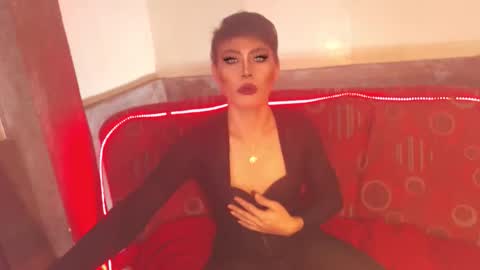 Snapshot of ur_dominatrix chatting on 03.17.26 MISS ANNA online show from 03.17.26