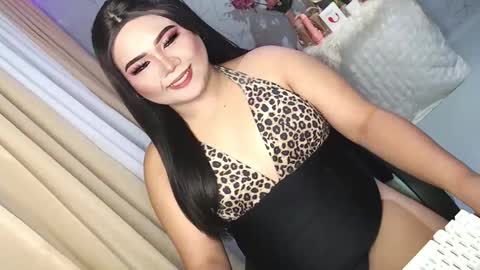 KENDRA CUTIEE online show from 01.14.26