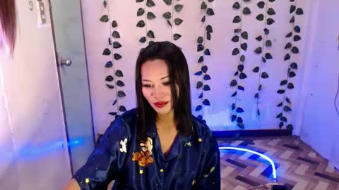 Snapshot of ur_hottest_girl chatting on 01.15.26 ur_hottest_girl online show from 01.15.26