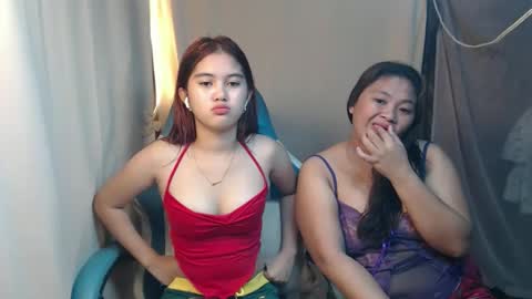 Snapshot of ur_prettyangel chatting on 03.10.26 ur_prettyangel online show from 03.10.26