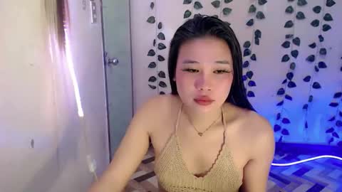 Snapshot of ur_ugly_princess chatting on 03.10.26 chesca online show from 03.10.26
