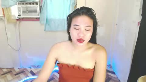 Snapshot of ur_ugly_princess chatting on 04.16.26 chesca online show from 04.16.26