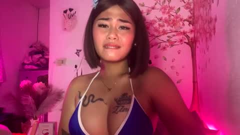 Snapshot of ur_ultimatedreamgirlxoxo chatting on 04.11.26 HelloIm Girly online show from 04.11.26