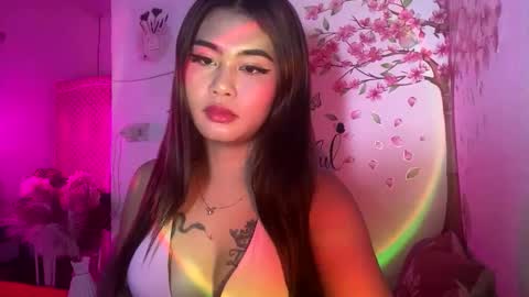 Snapshot of ur_ultimatedreamgirlxoxo chatting on 04.25.26 HelloIm Girly online show from 04.25.26