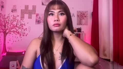 Snapshot of ur_ultimatedreamgirlxoxo chatting on 04.29.26 HelloIm Girly online show from 04.29.26