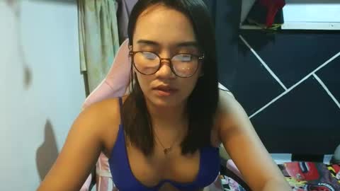 ur_wetwife online show from 10.25.25