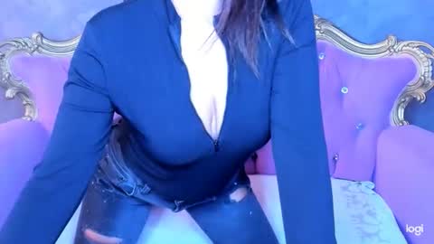 Snapshot of urafrodita chatting on 10.16.25 urafrodita online show from 10.16.25