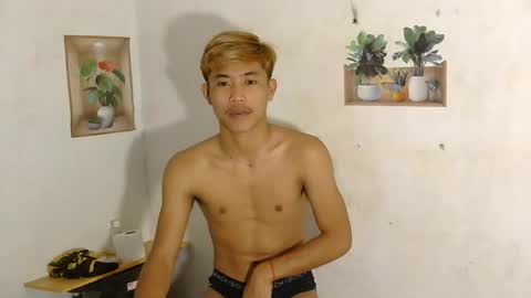 Snapshot of urasian_jomarie chatting on 06.27.26 urasian_jomarie online show from 06.27.26