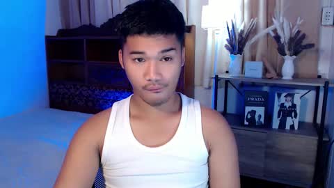 Snapshot of urasian_jpxx chatting on 04.11.26 JAMES online show from 04.11.26