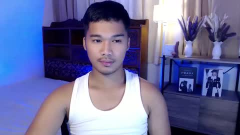 Snapshot of urasian_jpxx chatting on 04.11.26 JAMES online show from 04.11.26