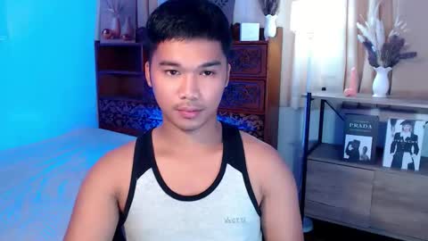 Snapshot of urasian_jpxx chatting on 04.15.26 JAMES online show from 04.15.26