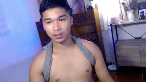 Snapshot of urasian_jpxx chatting on 05.21.26 JAMES online show from 05.21.26