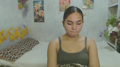 Snapshot of urasian_kat chatting on 06.05.26 urasian_kat online show from 06.05.26