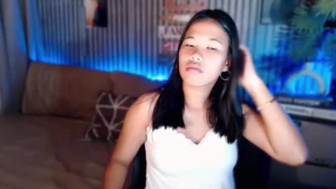 Snapshot of urasian_pinay_gurl chatting on 04.12.26 urasian_pinay_gurl online show from 04.12.26