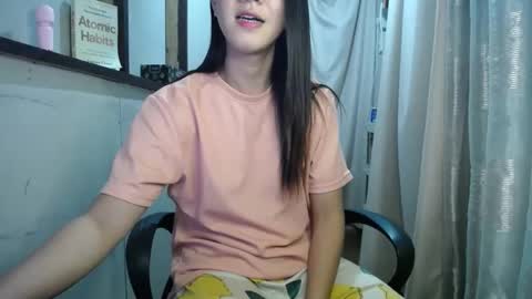 Snapshot of urasiantserika chatting on 01.31.25 Erika online show from 01.31.25