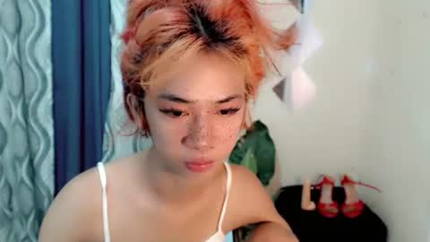 Snapshot of urasianyana chatting on 05.25.26 urasianyana online show from 05.25.26