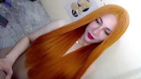 Snapshot of urbabyhot_gurl chatting on 06.08.26 QUEEN ANGEL online show from 06.08.26