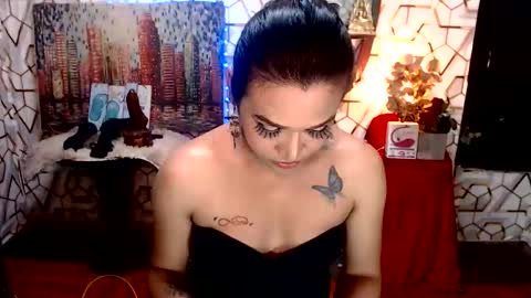 Queen lucy online show from 06.04.26