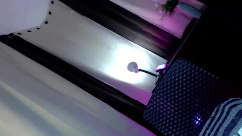 Haley Mhate online show from 09.23.25