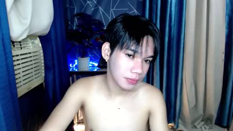 Snapshot of urboytoyheaven chatting on 05.21.26 urboytoyheaven online show from 05.21.26