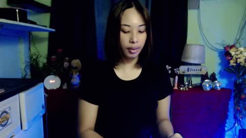 urcrushnextdoor_ online show from 12.29.24