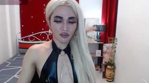 KENDALL online show from 03.04.25