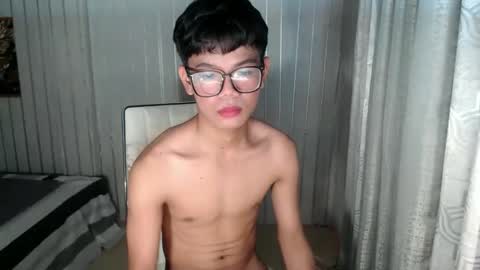 Snapshot of urdreamboy_doms chatting on 03.23.26 urdreamboy_doms online show from 03.23.26