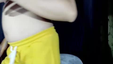 Snapshot of urdreamgirlpinay chatting on 05.07.26 take me to your place online show from 05.07.26