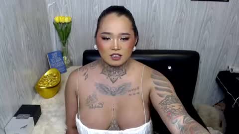 Snapshot of urfabtattooqueen chatting on 06.12.26 Maxxie online show from 06.12.26