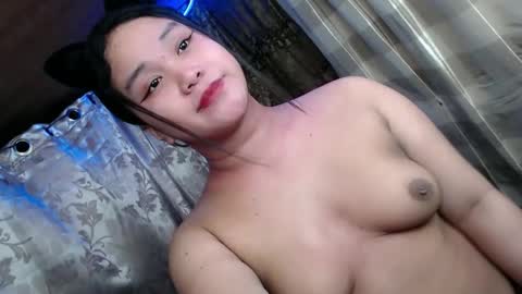 Snapshot of urfantasy_rabbylicious69 chatting on 11.17.25 urfantasy_rabbylicious69 online show from 11.17.25