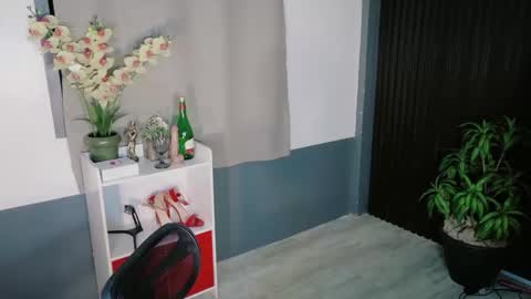 urfave_bbgirl online show from 12.23.25