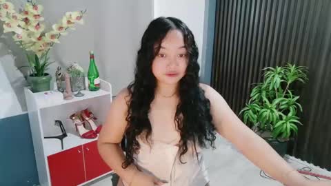 Scarlet online show from 12.19.25