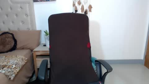 Mandy 3 online show from 12.28.24