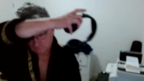 Gregor online show from 11.26.25