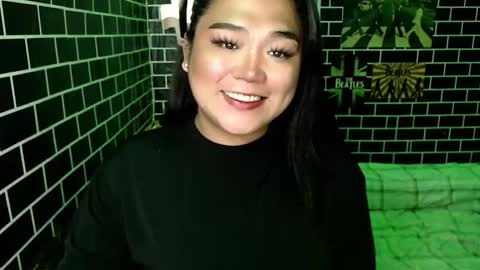 Snapshot of urgirl_dimple chatting on 09.26.25 Dimple online show from 09.26.25