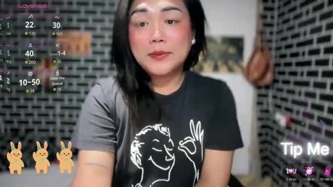 Snapshot of urgirl_dimple chatting on 05.18.26 Dimple online show from 05.18.26