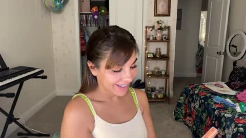 Snapshot of urgoddessmarla chatting on 08.01.26 Goddess Marla online show from 08.01.26
