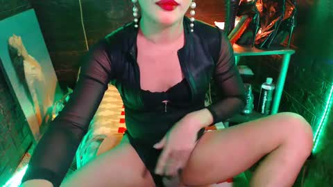 queen norelle online show from 03.09.25