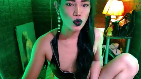 Snapshot of urhardcockqueenxxx chatting on 04.23.26 queen norelle online show from 04.23.26