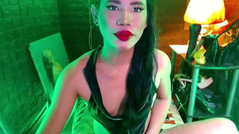 Snapshot of urhardcockqueenxxx chatting on 05.23.26 queen norelle online show from 05.23.26