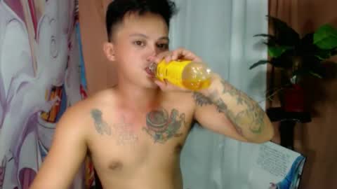 Snapshot of urhot_fucker13 chatting on 11.11.25 JUST CALL MY NAME jayrus online show from 11.11.25