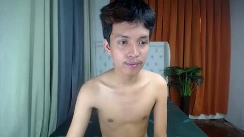Snapshot of urhot_johny chatting on 04.17.26 urhot_johny online show from 04.17.26