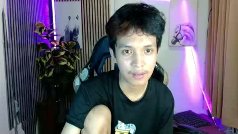 Snapshot of urhot_johny chatting on 04.27.26 urhot_johny online show from 04.27.26