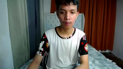 Snapshot of urhot_johny chatting on 05.24.26 urhot_johny online show from 05.24.26