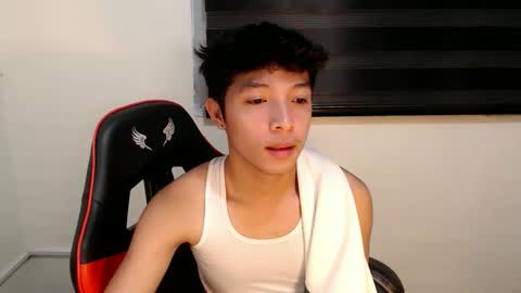 Snapshot of urhotethanxx chatting on 06.07.26 Ethan online show from 06.07.26