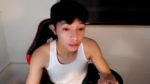 Snapshot of urhotethanxx chatting on 07.18.26 Ethan online show from 07.18.26
