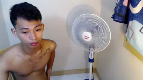 Snapshot of urhotfuckingass chatting on 06.24.26 richard online show from 06.24.26