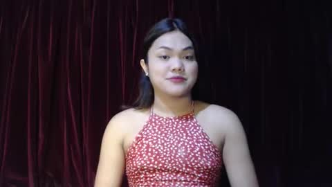 urhottie_bella online show from 11.18.25